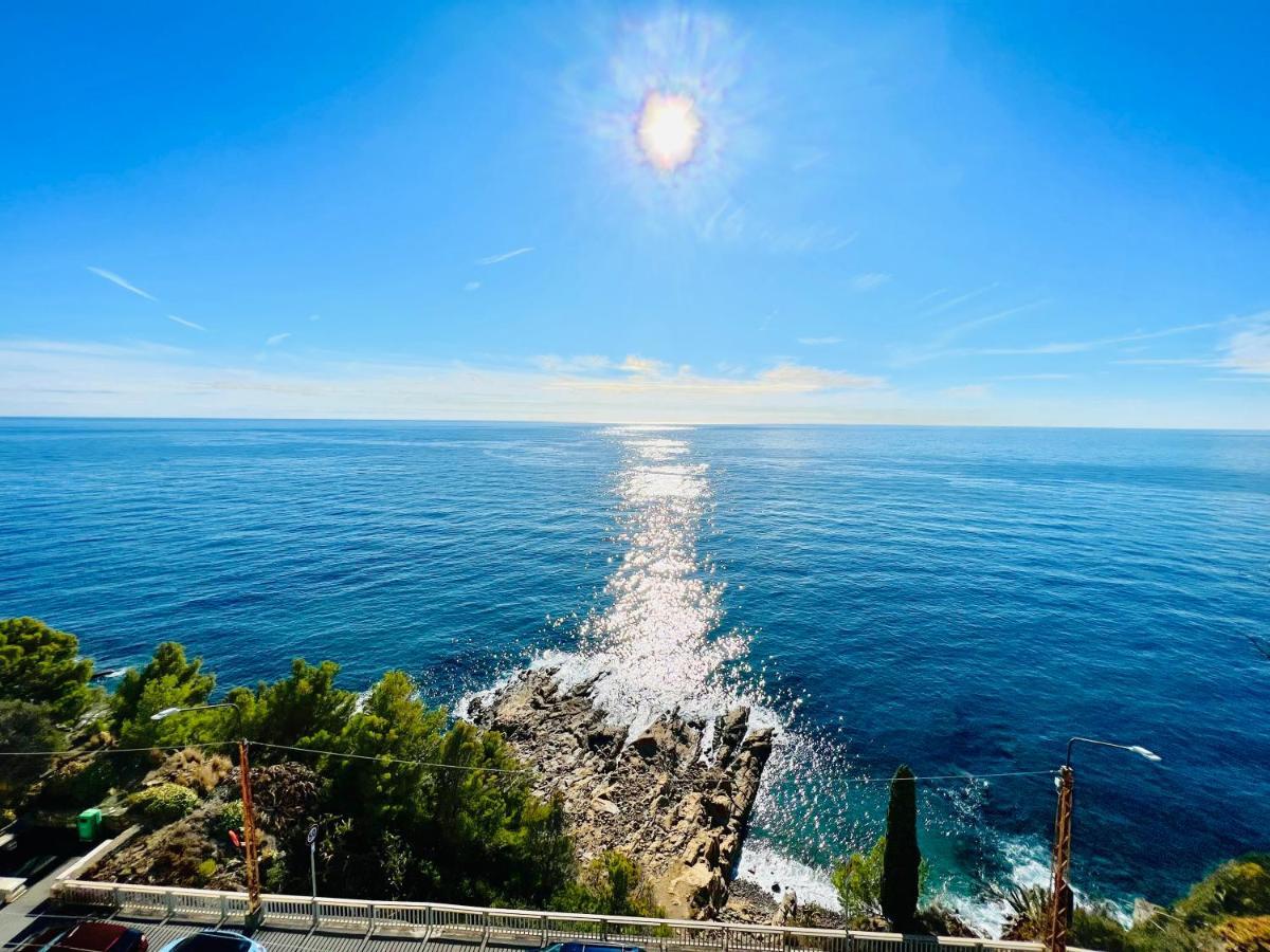 Suite Sunset 7 - Fronte Mare Sanremo Exteriör bild