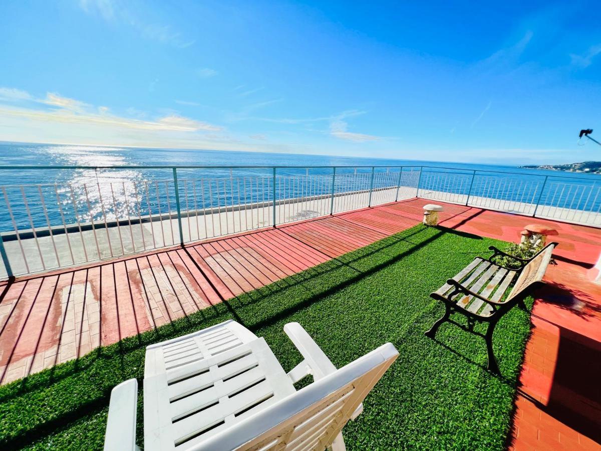 Suite Sunset 7 - Fronte Mare Sanremo Exteriör bild