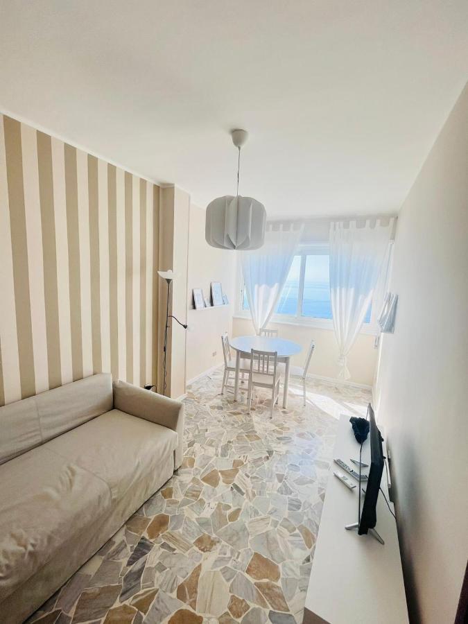 Suite Sunset 7 - Fronte Mare Sanremo Exteriör bild